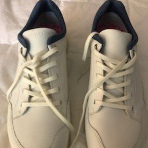Women's Ecco Golf Shoes -New size 40 ( 9-9.5)